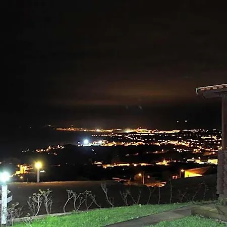 Guest house Emigrante Capelas (Sao Miguel)